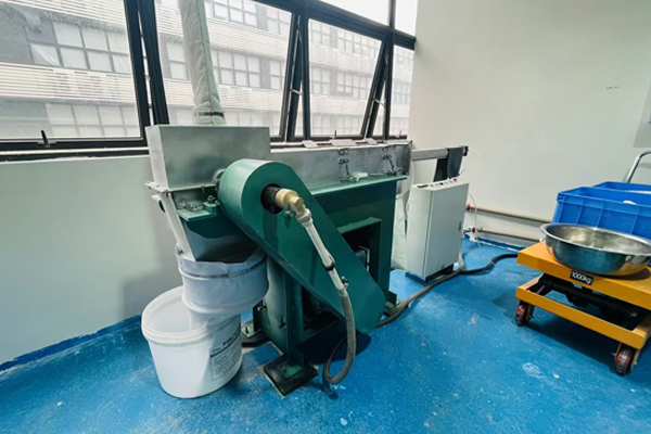 grinding powder